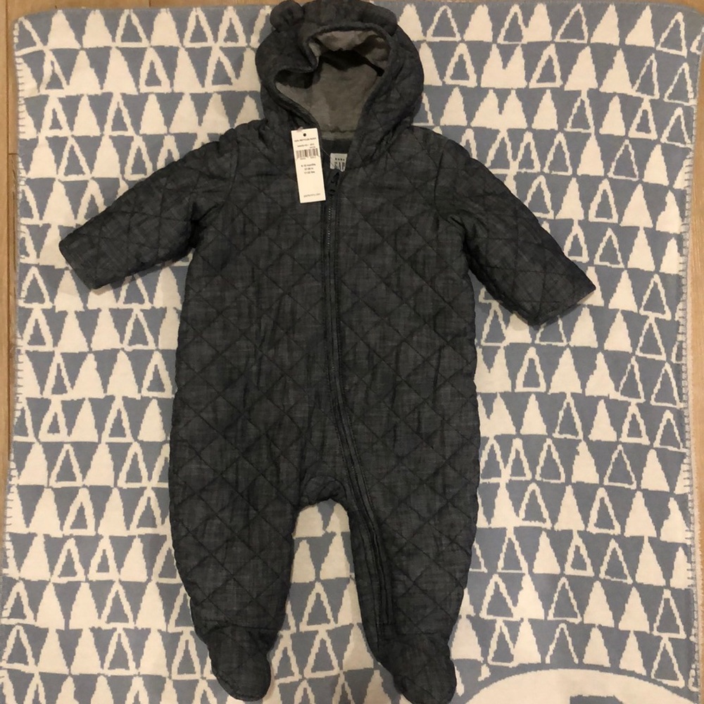 NWT Baby gap chambray quilted baby bunting